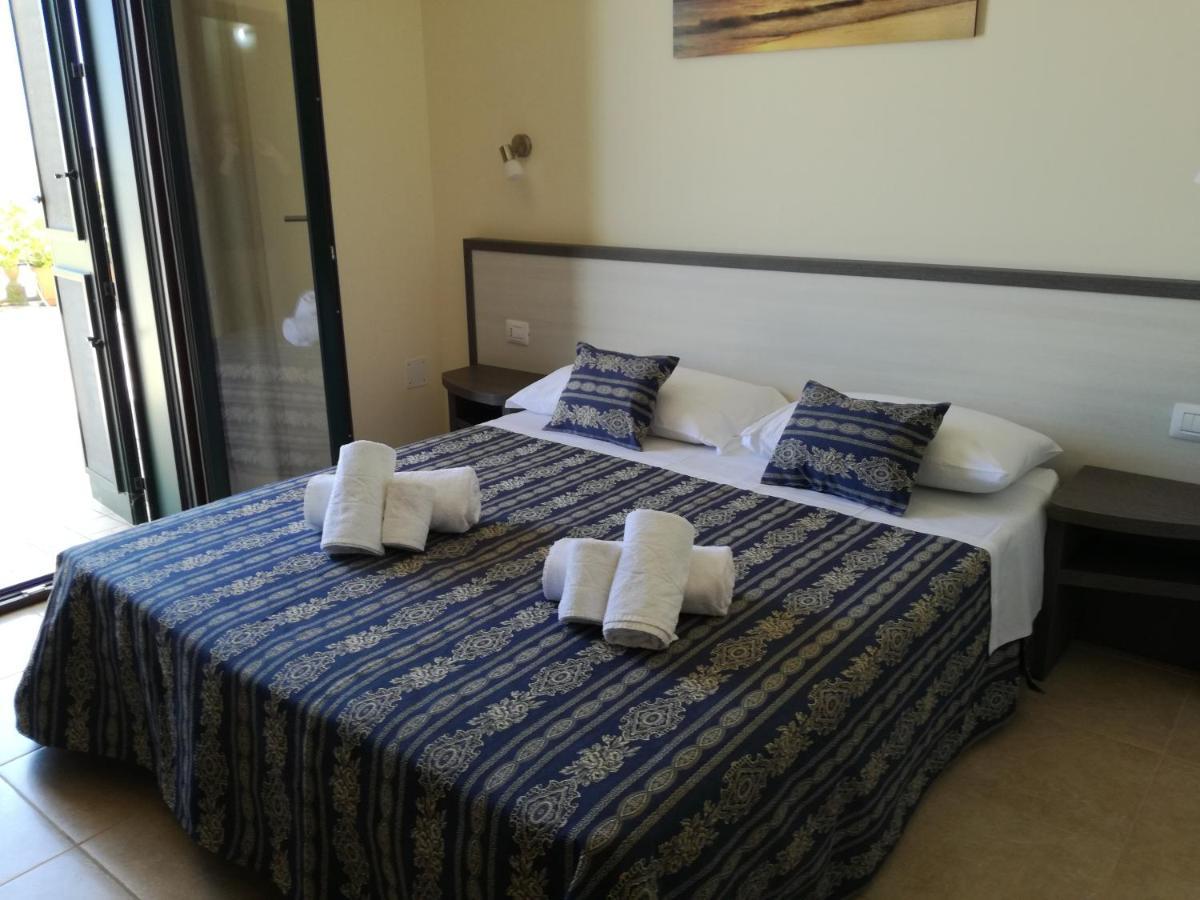 B&B Hotel Helios Uggiano La Chiesa Luaran gambar