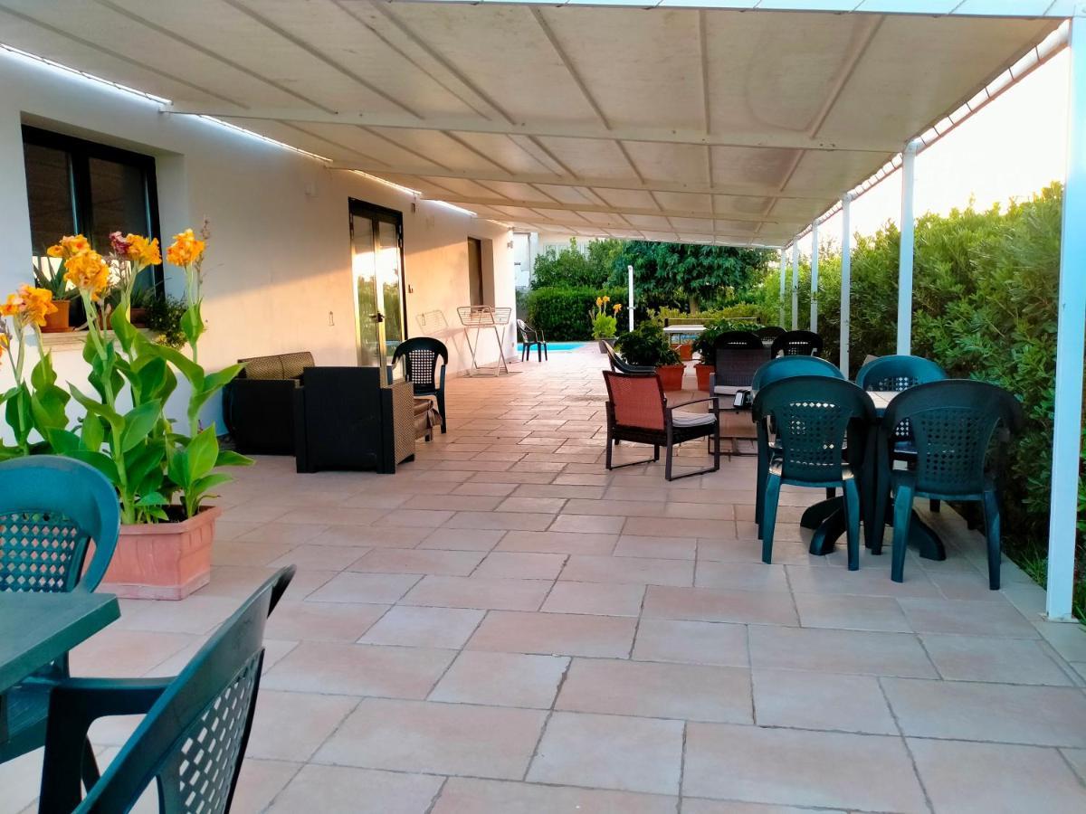 B&B Hotel Helios Uggiano La Chiesa Luaran gambar