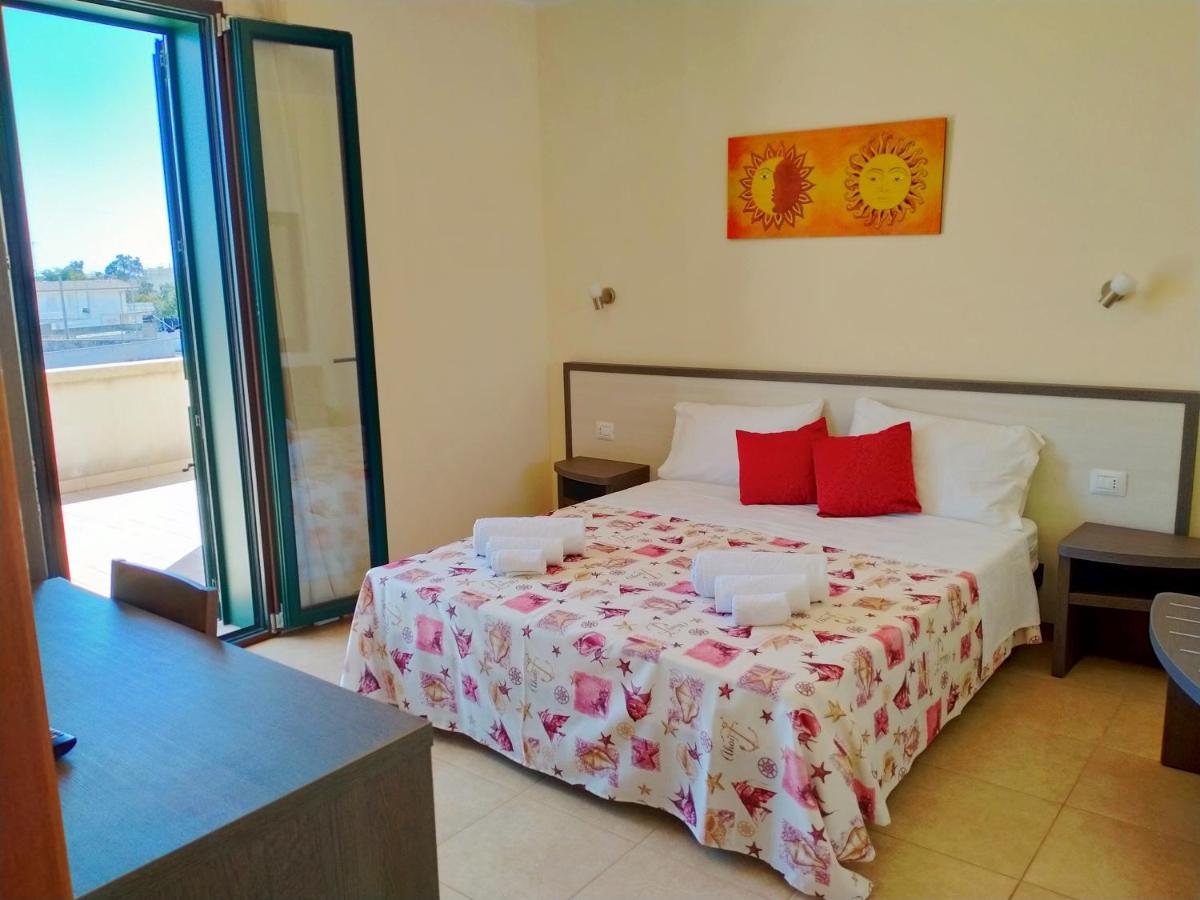 B&B Hotel Helios Uggiano La Chiesa Luaran gambar