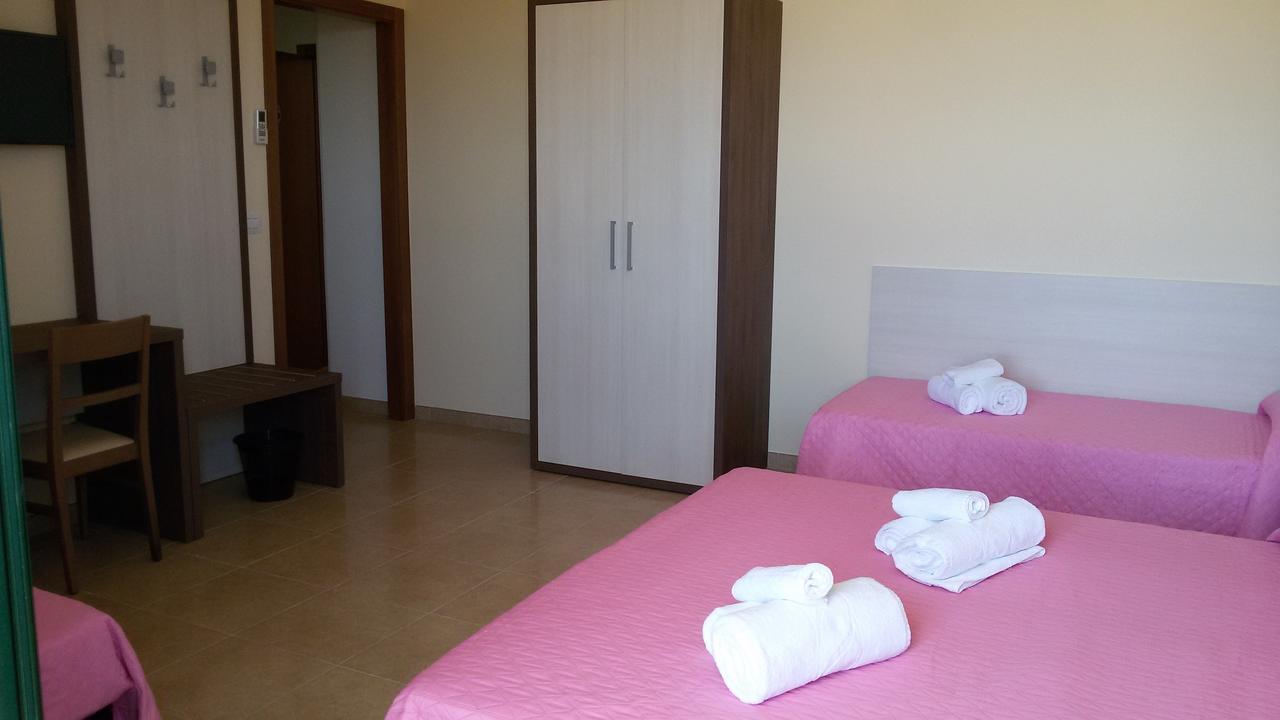 B&B Hotel Helios Uggiano La Chiesa Luaran gambar